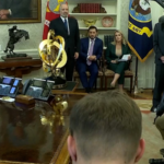 लीक्ड यमन युद्ध चैट ने संघीय मुकदमे को दिया जन्म लीक्ड यमन युद्ध चैट ने संघीय मुकदमे को दिया जन्म video poster