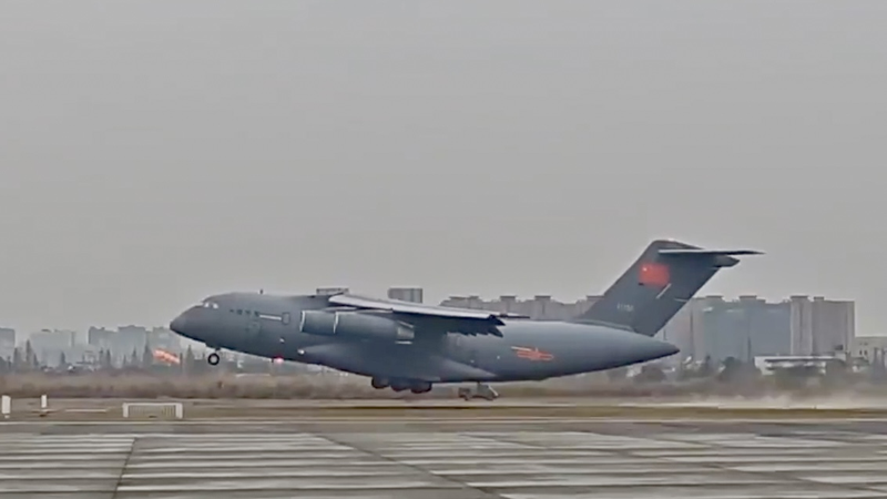 Y-20 विमान ने भूकंप राहत में सहायता की Y-20 विमान ने भूकंप राहत में सहायता की video poster