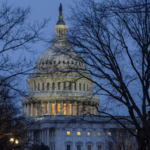 अमेरिकी सीनेट का अंतिम क्षण का विधेयक छह महीने की फंडिंग के साथ शटडाउन को टालता है