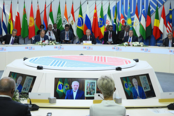 इंडोनेशिया BRICS में शामिल: ASEAN के लिए एक सामरिक कदम इंडोनेशिया BRICS में शामिल: ASEAN के लिए एक सामरिक कदम