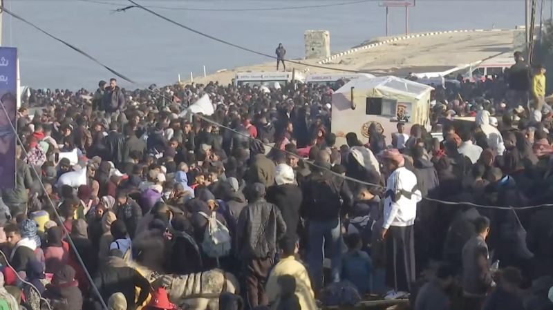 विस्थापित गज़ावासी अदला-बदली विवाद के बीच अनिश्चित वापसी का सामना कर रहे हैं