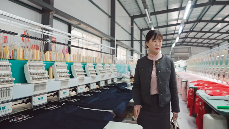 मेंग शियाओक्सिया ने शानदोंग में हान्फू संस्कृति को पुनर्जीवित किया video poster