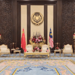 शी जिनपिंग, राजा सुल्तान इब्राहिम ने एशियाई संबंधों को गहरा किया शी जिनपिंग, राजा सुल्तान इब्राहिम ने एशियाई संबंधों को गहरा किया