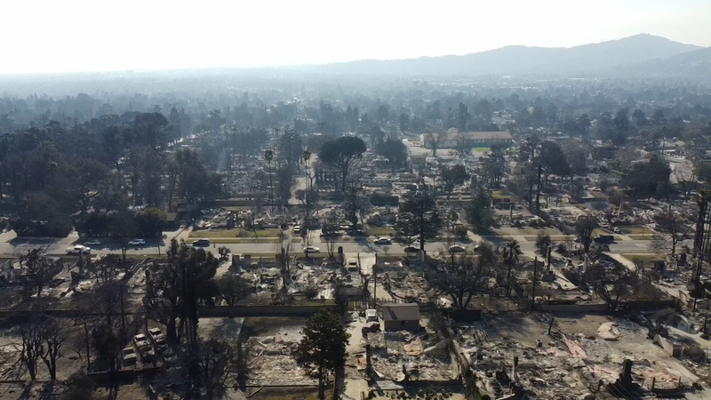 एलए वाइल्डफायर: 100 दिनों के बाद अरबों का नुकसान video poster