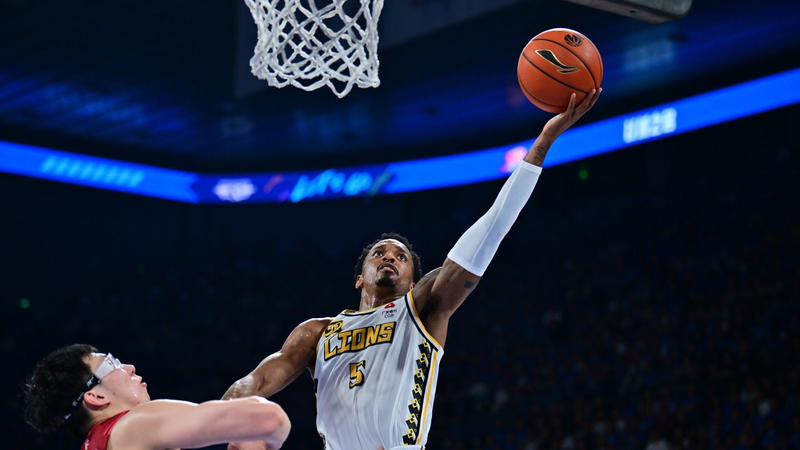 गुआंगशा लायंस ने बीजिंग डक्स को सीबीए फाइनल्स गेम 3 में हराया