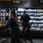 शुल्क तनाव वैश्विक व्यापार बदलाव को प्रेरित करते हैं और एशिया पर ध्यान केंद्रित करते हैं