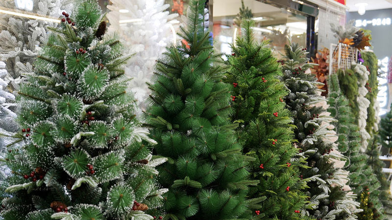 शुल्क तनाव छुट्टी के आनंद को खतरे में डाल रहे हैं? यीवू व्यापारी अपनी बात रखते हैं video poster