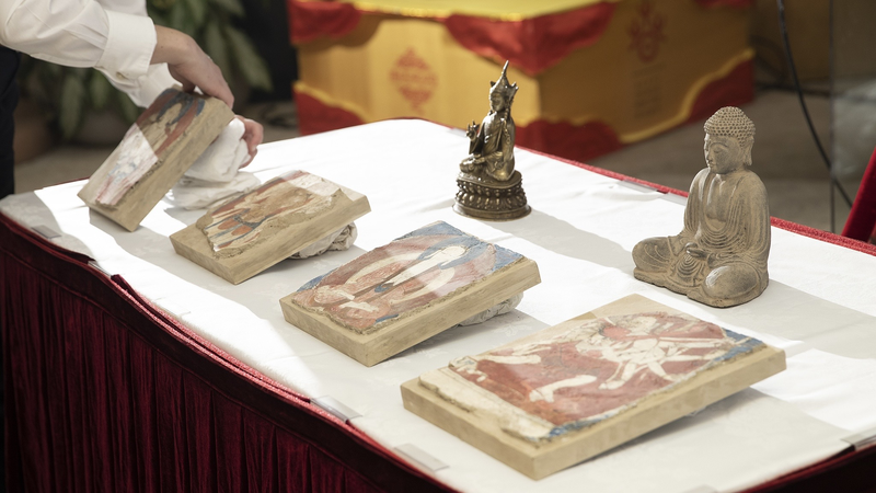 वैश्विक प्रत्यावर्तन: संग्रहालय खोई हुई सांस्कृतिक अवशेष बहाल करते हैं video poster