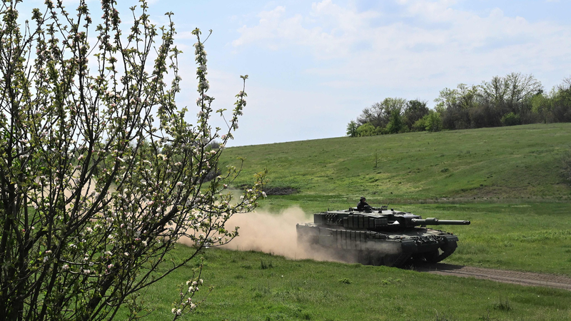 गहरी दरार: रूस-यूक्रेन वार्ता कोर मांगे पर स्थगित गहरी दरार: रूस-यूक्रेन वार्ता कोर मांगे पर स्थगित