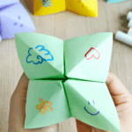 नॉस्टैल्जिया को पुनर्जीवित करना: एक पेपर फॉर्च्यून टेलर कैसे बनाएं नॉस्टैल्जिया को पुनर्जीवित करना: एक पेपर फॉर्च्यून टेलर कैसे बनाएं video poster