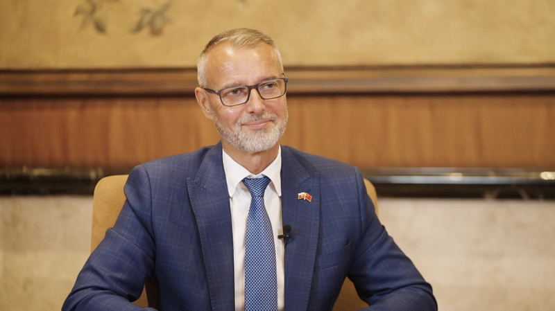 चौथा चीन-CEEC एक्सपो चीन-स्लोवाकिया व्यापार संबंधों को बढ़ावा देता है video poster