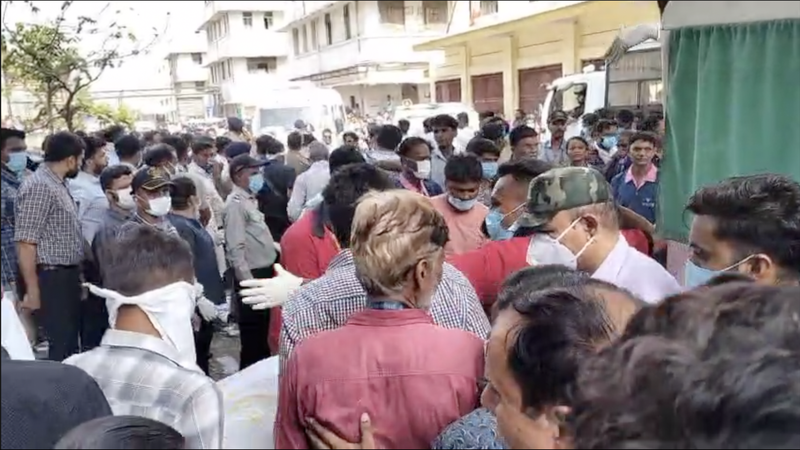 अहमदाबाद में दुखद एयर इंडिया दुर्घटना: बचाव प्रयासों पर सीजीटीएन की पकड़ अहमदाबाद में दुखद एयर इंडिया दुर्घटना: बचाव प्रयासों पर सीजीटीएन की पकड़ video poster