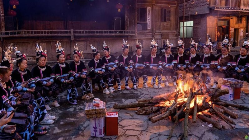 माउंटेन इकोस: फलक & डोंग ग्रैंड सॉन्ग एशियाई विरासत को उजागर करते हैं माउंटेन इकोस: फलक & डोंग ग्रैंड सॉन्ग एशियाई विरासत को उजागर करते हैं