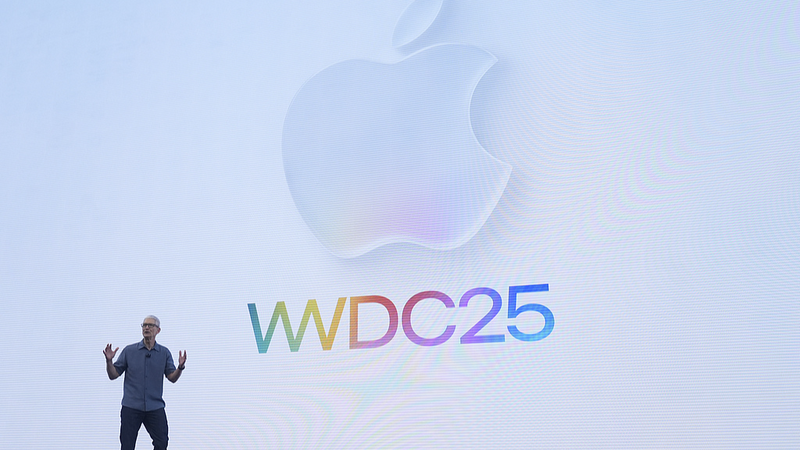 एप्पल WWDC 2025: स्टार UI AI चुनौतियों के बीच चमकता है एप्पल WWDC 2025: स्टार UI AI चुनौतियों के बीच चमकता है