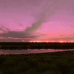 चीनी मुख्यभूमि में दुर्लभ गुलाबी और बैंगनी अरोरा आकर्षित करती है