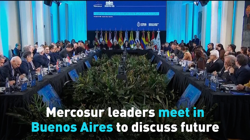 Mercosur नेताओं ने नया मार्ग तैयार किया, वैश्विक व्यापार संबंधों पर ध्यान दिया Mercosur नेताओं ने नया मार्ग तैयार किया, वैश्विक व्यापार संबंधों पर ध्यान दिया video poster