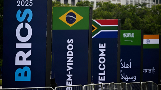 BRICS शिखर सम्मेलन: वैश्विक व्यापार और स्थिरता के लिए नए रास्ते प्रस्तावित करना BRICS शिखर सम्मेलन: वैश्विक व्यापार और स्थिरता के लिए नए रास्ते प्रस्तावित करना