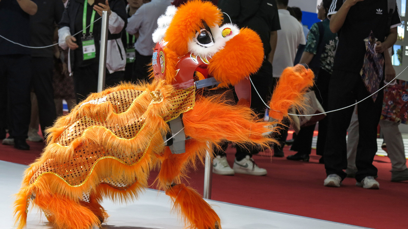 रोबोट कुत्ते और एआई ह्यूमनॉइड्स बीजिंग एक्सपो में चमके रोबोट कुत्ते और एआई ह्यूमनॉइड्स बीजिंग एक्सपो में चमके