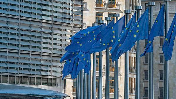 EU परमाणु विकल्प की धमकियों के खिलाफ अनावरण करता है EU परमाणु विकल्प की धमकियों के खिलाफ अनावरण करता है