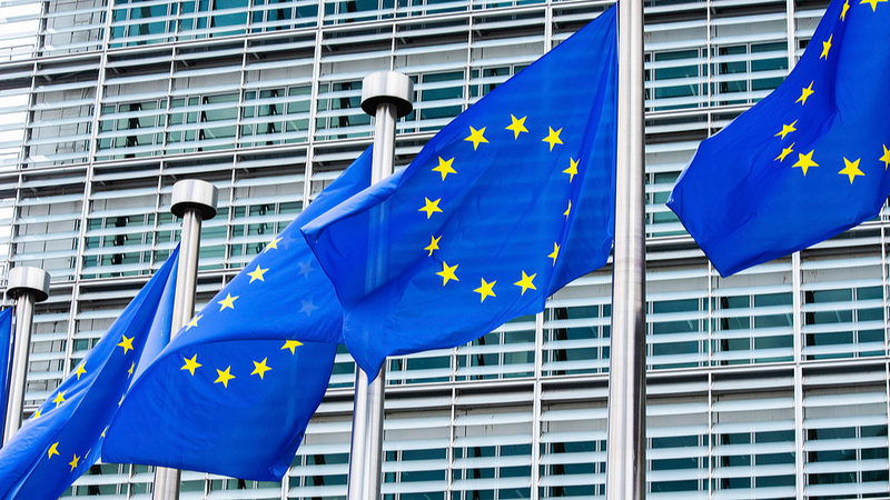 EU ने आंतरिक असहमति के बीच 93-अरब यूरो अमेरिकी टैरिफ निलंबित किए EU ने आंतरिक असहमति के बीच 93-अरब यूरो अमेरिकी टैरिफ निलंबित किए