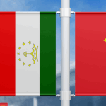 चीनी राष्ट्रपति शी जिनपिंग ताजिक राष्ट्रपति रहमोन से संबंध मजबूत करने के लिए मिले