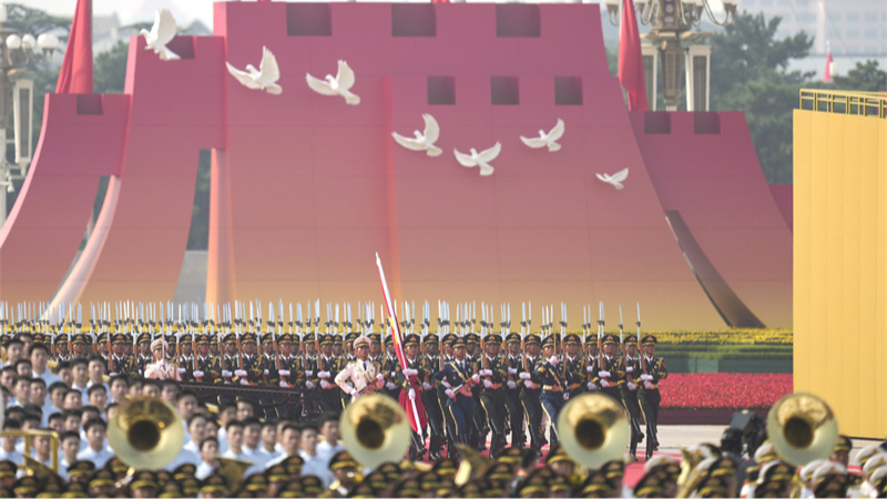मानवता के लिए एक साझा भविष्य: द्वितीय विश्व युद्ध से आज की वैश्विक पहलों तक के सबक मानवता के लिए एक साझा भविष्य: द्वितीय विश्व युद्ध से आज की वैश्विक पहलों तक के सबक