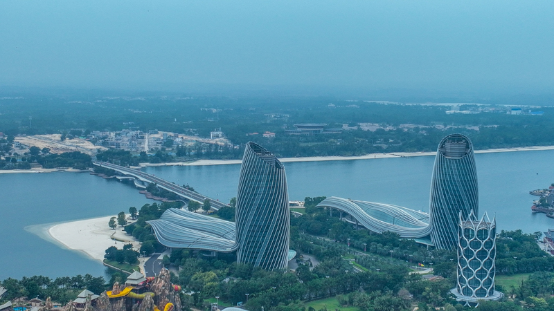ओशन फ्लावर आइलैंड: डेंजौ का आधुनिक प्रवेश द्वार, हैनान के पश्चिमी तट पर video poster