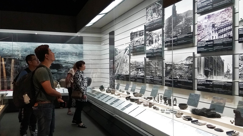 जापान के 'शांति' संग्रहालयों पर युद्धकालीन इतिहास संशोधन के लिए निशाना साधा जापान के 'शांति' संग्रहालयों पर युद्धकालीन इतिहास संशोधन के लिए निशाना साधा