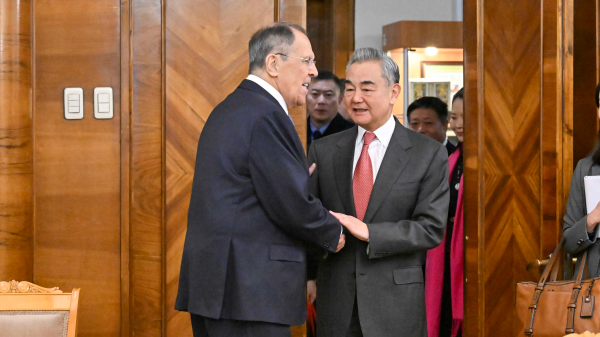 चीन और रूस के विदेश मंत्रियों ने द्वितीय विश्व युद्ध की विजय के परिणामों की रक्षा करने का आह्वान किया