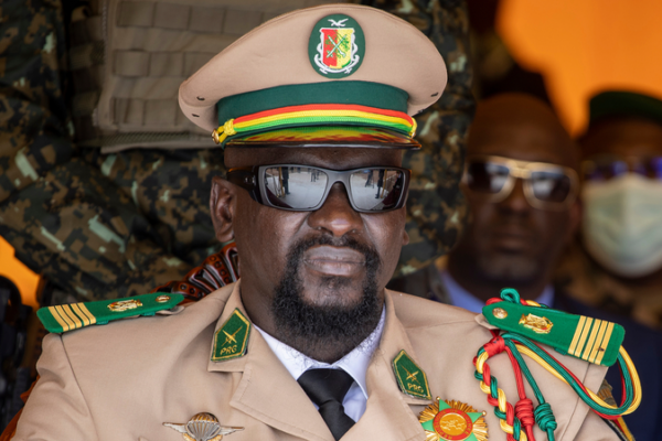 गिनी के कर्नल मामादी दुंबुया ने 86.7% वोटों के साथ राष्ट्रपति पद हासिल किया