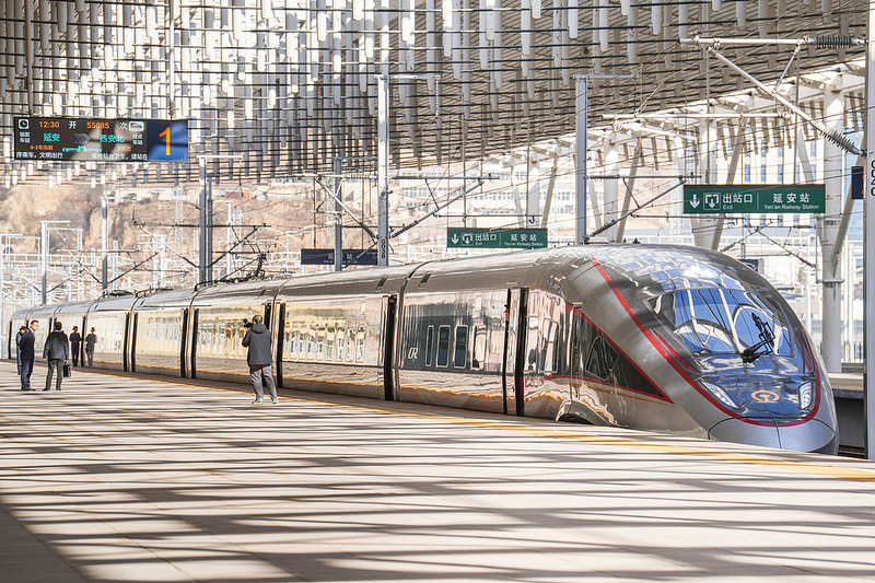 ज़ियान हाई-स्पीड रेलवे लॉन्च, ज़ियान और यानान को जोड़ता है video poster