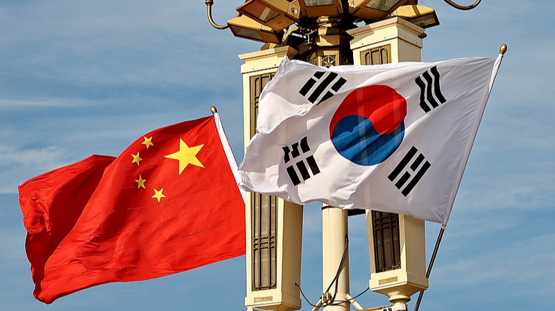 ली कियांग और राष्ट्रपति ली ने चीन-कोरिया संबंधों को बढ़ावा देने के लिए बीजिंग में मुलाकात की