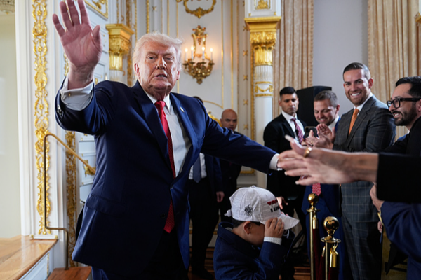 ट्रम्प ने ग्रीनलैंड से 'रूसी खतरा' हटाने का वादा किया