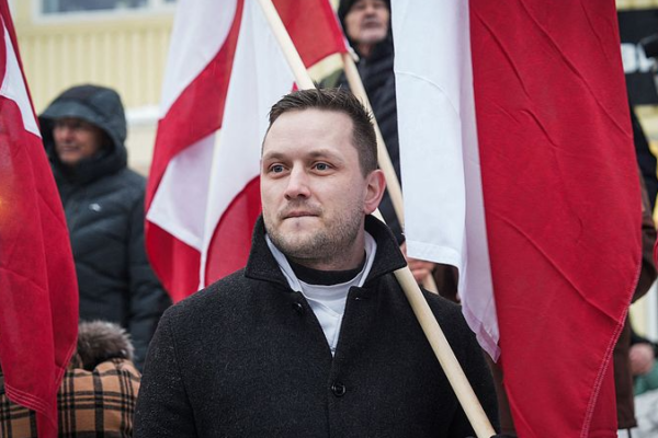 ग्रीनलैंड प्रधानमंत्री ने अमेरिकी शुल्क खतरों को खारिज किया, आत्मनिर्णय पर अडिग