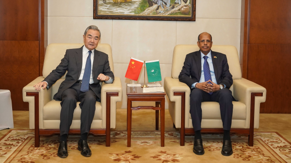 वांग यी ने अदिस अबाबा यात्रा में चीन-अफ्रीका दोस्ती के 70 वर्षों की पुनःपुष्टि की