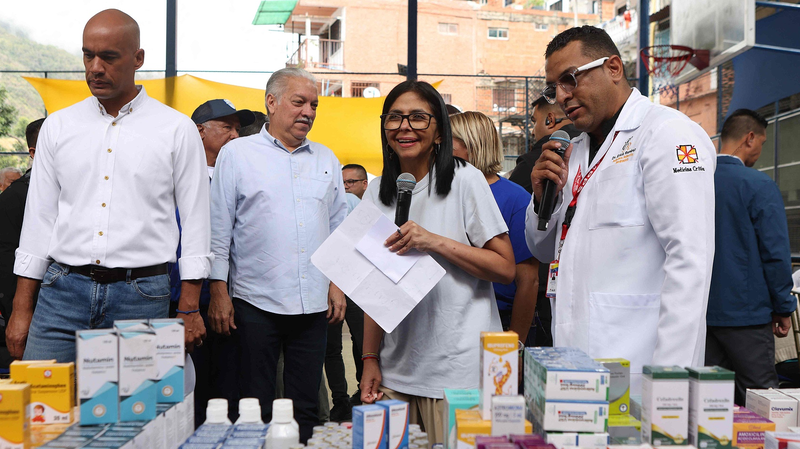 वेनेज़ुएला की रोड्रिगेज ने मादुरो को मुक्त करने का वादा किया क्योंकि ट्रम्प का तेल पर निशाना