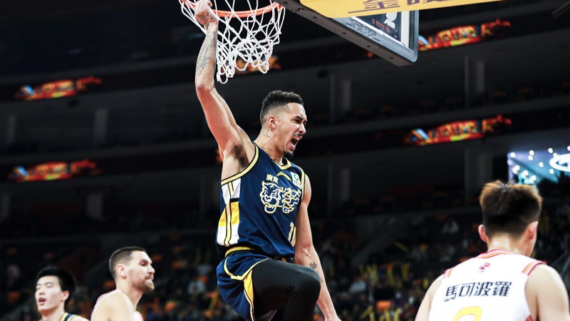 गुआंगडोंग ने शेनझेन को 110-105 से हराया; शंघाई शार्क्स की जीत का सिलसिला जारी