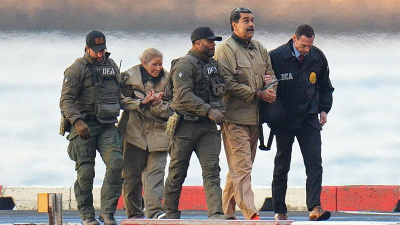 मादुरो ने यूएस छापे के बाद दोषी न होने की बात कही, यूएन ने कार्रवाई की निंदा की video poster